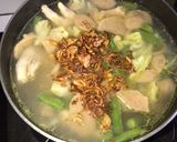 Foto langkah ke 6 dari resep Sop ceker baso.