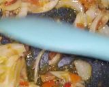 Foto langkah ke 7 dari resep Udang oseng saus mentega.