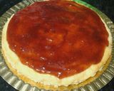 Foto del paso 2 de la receta: Tarta de queso con mermelada de fresa en horno