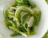 洋蔥炒四季豆的食譜步驟1照片