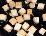 A picture of step 2 of Tofu kadhai masala.