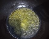 Foto langkah ke 2 dari resep Sosis Oseng Bawang.