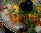 A picture of step 5 of Anda biryani.