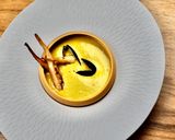 Une image de l'étape 8 de Crème de moules de bouchot au curry, carottes blanches et sel fumé.