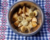 A picture of step 1 of Banana Milk Bowl.