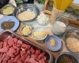 Foto langkah ke 5 dari resep Garlic Parmesan Steak Alfredo Pasta.