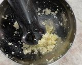 A picture of step 2 of Thai-Inspired Garlic Shrimp 🍤.