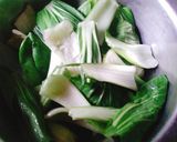 青江菜香腸炒麵的食譜步驟1照片