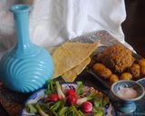 A picture of step 12 of Kofteh Tabrizi (Persian giant meat balls).