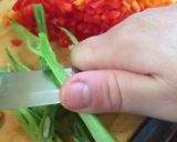 Foto del paso 2 de la receta: Consomé de pollo y verduras 🍵