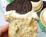 Foto langkah ke 5 dari resep Oreo Hokkaido Chiffon Cupcake #BikinRamadanBerkesan.