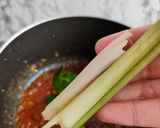 Foto langkah ke 2 dari resep Lumpia Ikan Asap Suwir.
