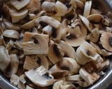 A picture of step 1 of Eva's spicy mushroom soup.
