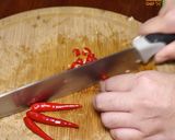 A picture of step 2 of Chili Garlic Prawns (Mild Spicy Gambas).