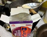 A picture of step 2 of Single Serving Black Pepper Mushroom Teppan Noodles.