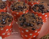 Foto langkah ke 8 dari resep Banana Choco Muffin.