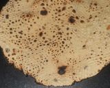 A picture of step 1 of Papad Parantha.
