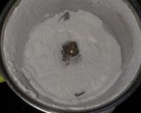 A picture of step 1 of Apple pan cake.