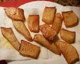 Foto del paso 26 de la receta: Menudillos de pollo, en salsa de higadillos y cuñas de patatas fritas