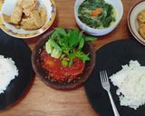 Foto langkah ke 4 dari resep Sayur Daun singkong santan.