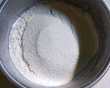 Foto langkah ke 3 dari resep Bolu Kukus Singkong.