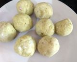 A picture of step 3 of Snow Balls.