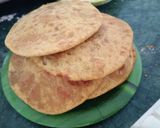 A picture of step 6 of Dal Puri.