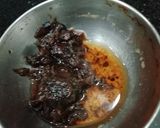 A picture of step 2 of Matar Chaat (dry peas chaat).