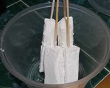 Foto langkah ke 1 dari resep Corndog Mozarella Coklat.