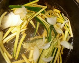 Foto del paso 3 de la receta: Noodles de arroz, con langostinos y calabacín