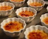 Une image de l'étape 3 de Crèmes brûlées au foie gras, recette simplifiée.