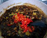Foto langkah ke 5 dari resep Krengsengan Kepala Kambing.