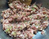 รูปขั้นตอนการทำที่ 2 ของ 🌶ลาบหมูทอด🐷