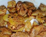 A picture of step 11 of Cheesy smashed potatoes.