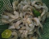 Foto langkah ke 1 dari resep Udang asam manis.
