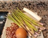 Foto del paso 1 de la receta: Espárragos verdes con jamón y huevo en Airfryer