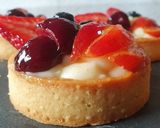 A picture of step 10 of Fruit tarte.