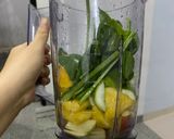 Foto langkah ke 1 dari resep Green Juice No Added Sugar.