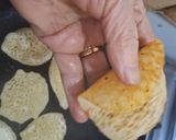 صورة لخطوة 3 من وصفة قطايف لذيذ