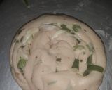 A picture of step 5 of Garlic chilli paratha.