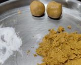 A picture of step 3 of Besan ladoo.