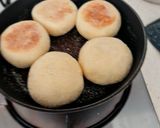 Foto langkah ke 5 dari resep English muffins dg ragi alami (sourdough starter).