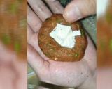 صورة لخطوة 6 من وصفة كرات الدجاج بالجبن