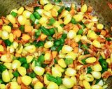 Hình bước làm 4 của món Bắp xào ngũ sắc