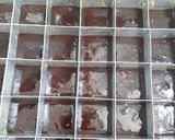 Foto langkah ke 4 dari resep 30. Brownies Sekat 24 cm.