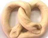 Une image de l'étape 4 de Bretzels sucrés.