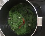 Foto langkah ke 3 dari resep Tumis bayam bening.