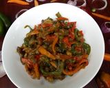 A picture of step 6 of Shredded beef and veggies sauce.