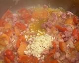 Gombapaprikás Gazdagon, Pennével recept fázis 2 fotója