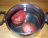 Foto del paso 1 de la receta: Timbal de patatas y salmón